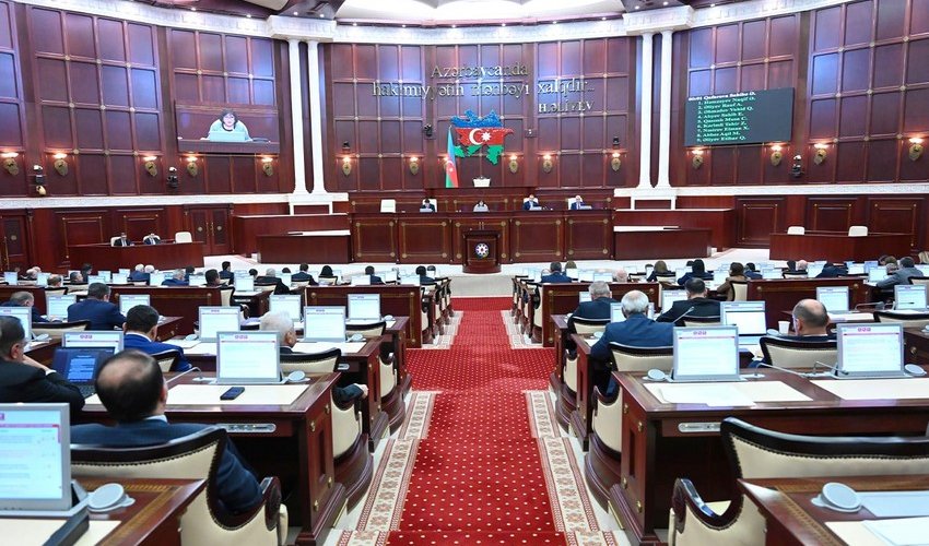 Fevralın 1-dən Parlamentin yaz sessiyası işinə başlayır Fevralın 1-dən Parlamentin yaz sessiyası işinə başlayır