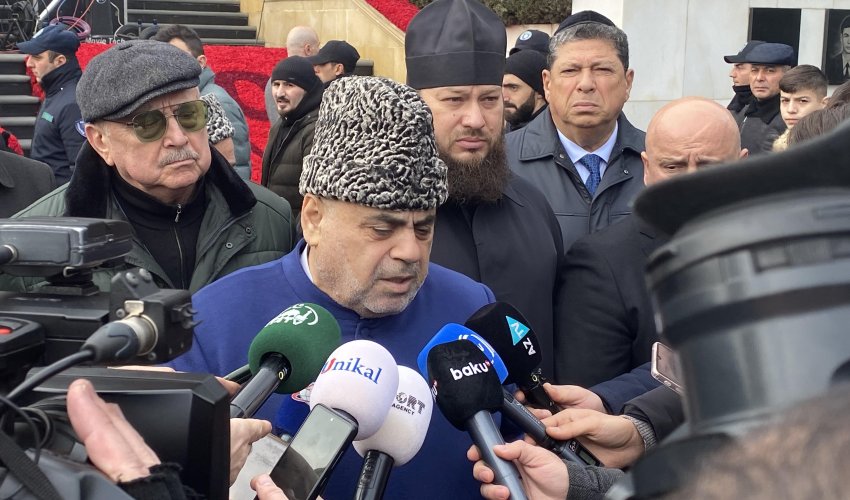 Tehranın İrəvənla qardaşlaşması səhv addımdır- Allahşükür Paşazadə Tehranın İrəvənla qardaşlaşması səhv addımdır- Allahşükür Paşazadə