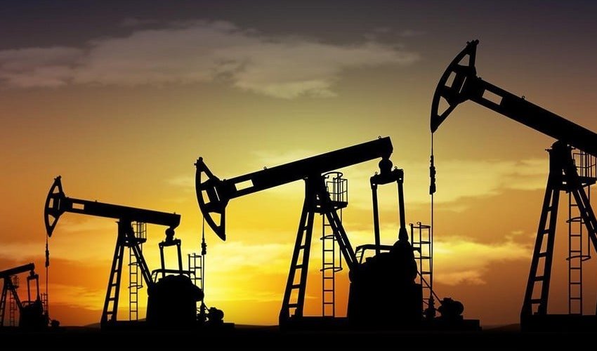 Azerbaijani oil price drops