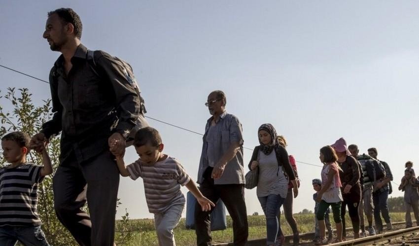 Bu il Britaniyaya 65 minə qədər miqrant qeyri-qanuni yolla gedə bilər Bu il Britaniyaya 65 minə qədər miqrant qeyri-qanuni yolla gedə bilər