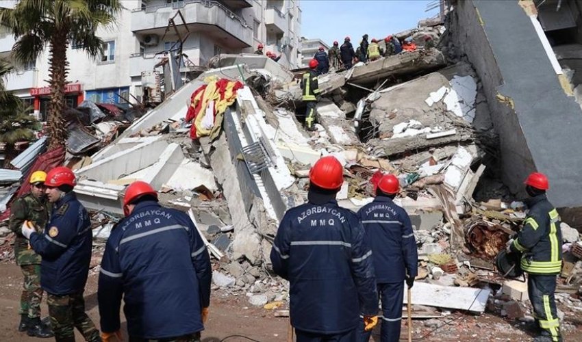 Türkiyədə zəlzələdən bölgəsindən 28 044 nəfər təxliyə olunub Türkiyədə zəlzələdən bölgəsindən 28 044 nəfər təxliyə olunub