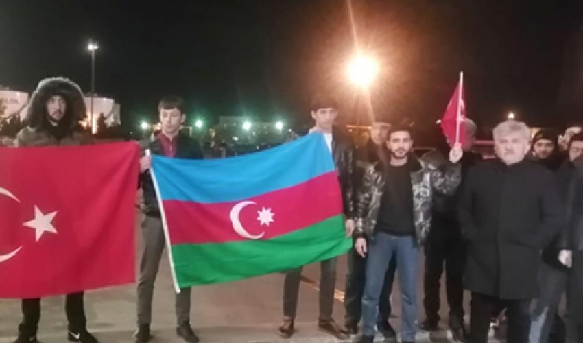 Тела погибших в Турции азербайджанских студентов доставили в Баку Тела погибших в Турции азербайджанских студентов доставили в Баку