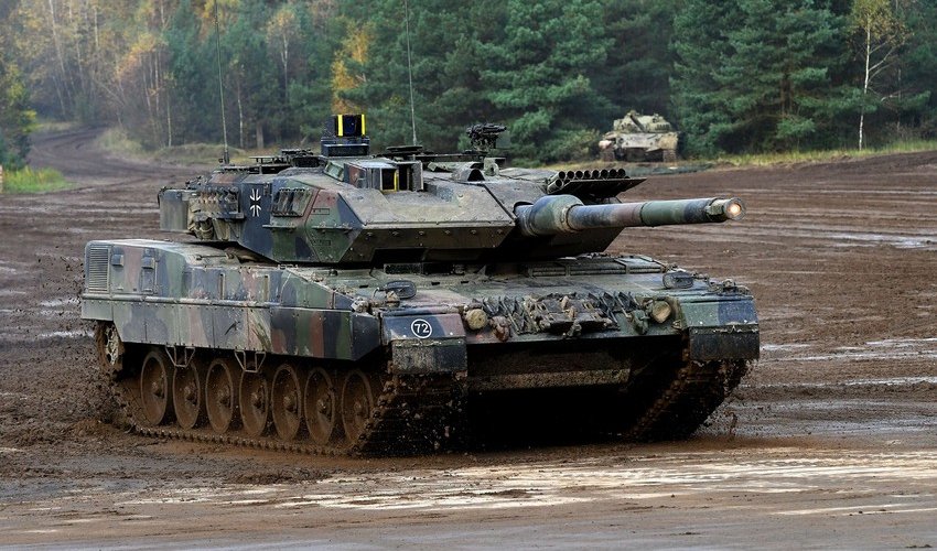 Poland delivers 14 Leopard-2 tanks to Ukraine