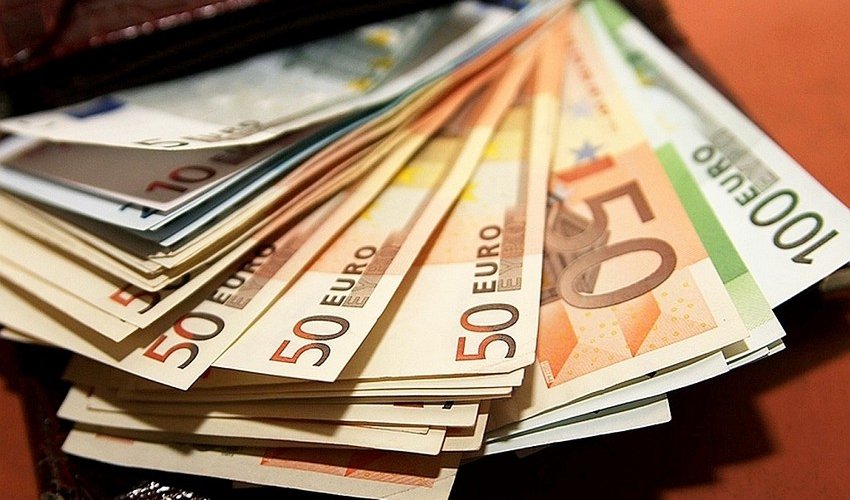 EU freezes assets of Russian citizens worth €21B