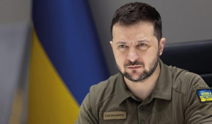 Zelenski üç hərbi administrasiya rəhbərləri ilə bağlı sərəncam imzalayıb