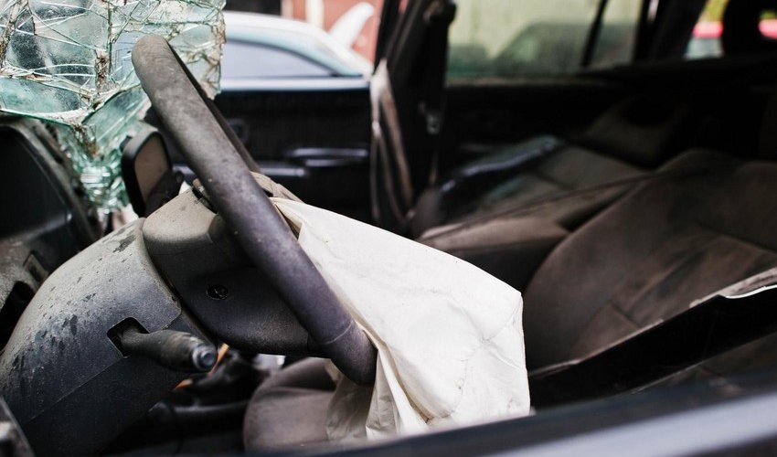 В Лянкяране столкнулись два автомобиля, есть пострадавшие В Лянкяране столкнулись два автомобиля, есть пострадавшие