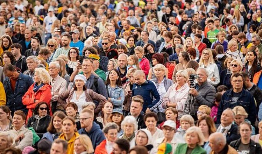 Proqnoz: Dünya əhalisi iyirmi ildən sonra 8,6 milyarda çata bilər Proqnoz: Dünya əhalisi iyirmi ildən sonra 8,6 milyarda çata bilər