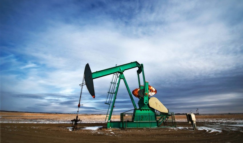 Oil prices fall after 2 days of growth