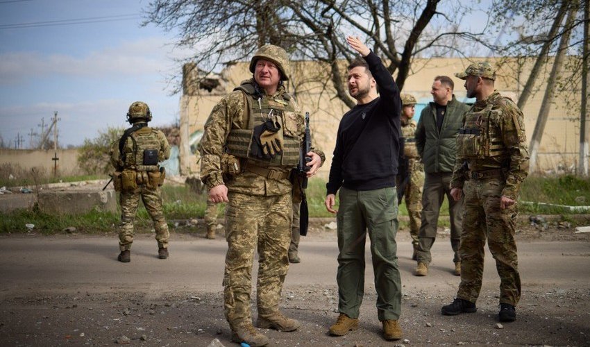 Ukrainian president visits front-line positions in Avdiivka Ukrainian president visits front-line positions in Avdiivka