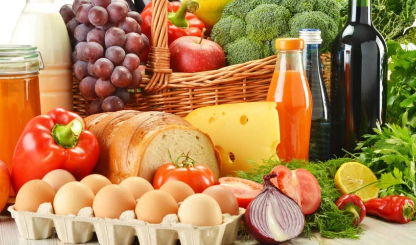 Azerbaijan slightly reduces food exports to Russia