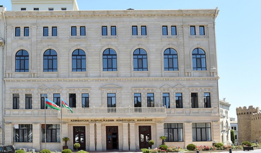 Konstitusiya Məhkəməsi ipoteka krediti ilə bağlı qərarını şərh edib Konstitusiya Məhkəməsi ipoteka krediti ilə bağlı qərarını şərh edib