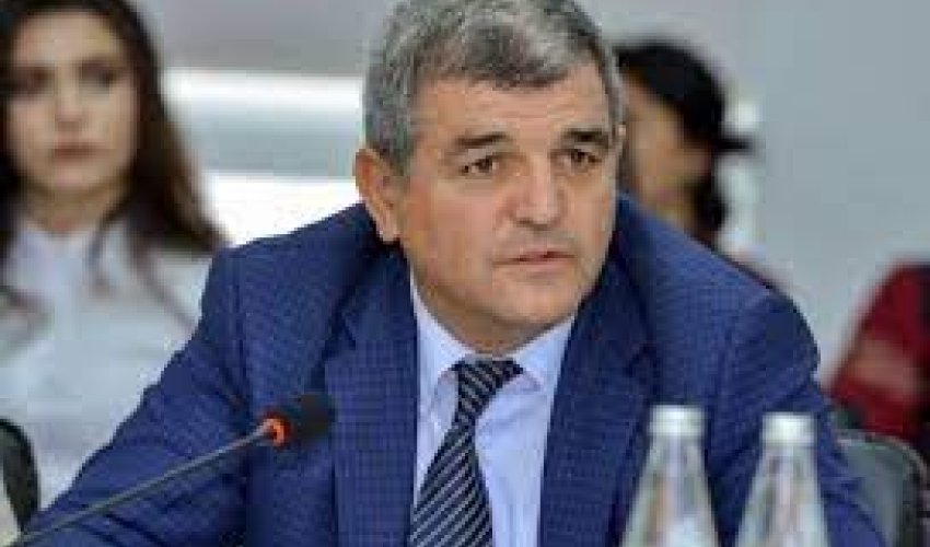 Büdcədə müəyyən xərclərin azaldıması və ixtisara ehtiyac var- DEPUTAT Büdcədə müəyyən xərclərin azaldıması və ixtisara ehtiyac var- DEPUTAT