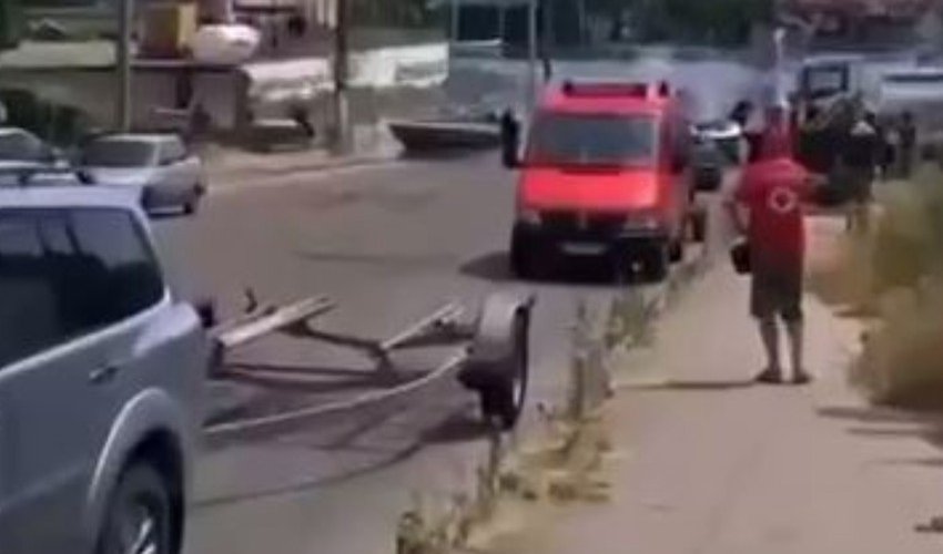 Russian forces shell Kherson amid evacuation efforts Russian forces shell Kherson amid evacuation efforts