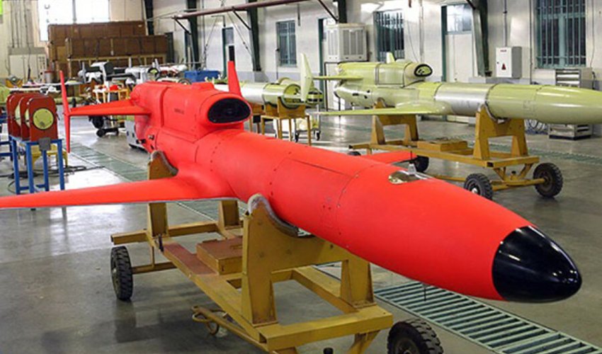 Иран испытал беспилотник-камикадзе