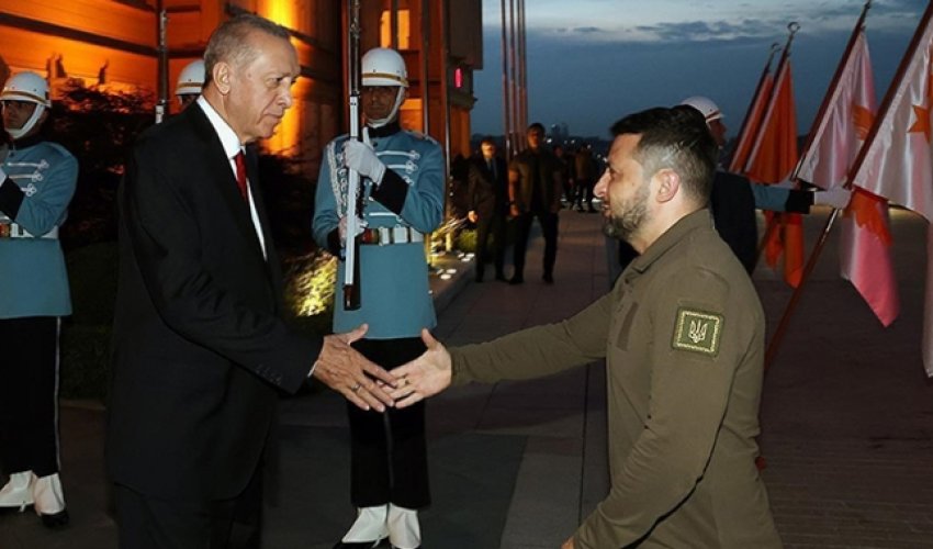 Zelenski Türkiyəyə səfər edib
