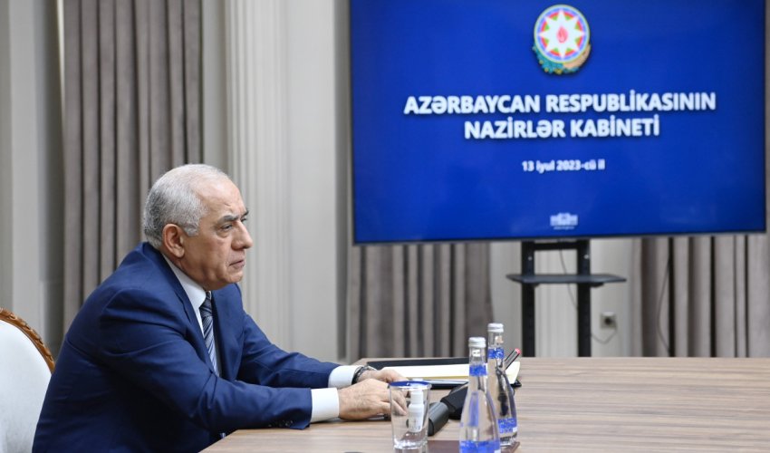 Baş nazir Söyüdlüdəki vəziyyətin araşdırılması üçün yaradılmış Komissiyanın ikinci iclasını keçirib