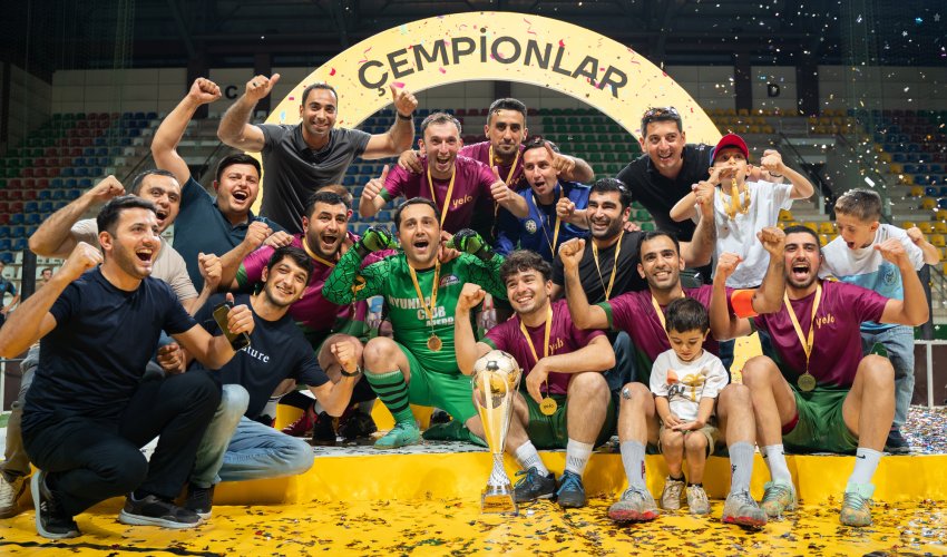 Yelo Bank-ın daxili futbol çempionatının finalı baş tutub