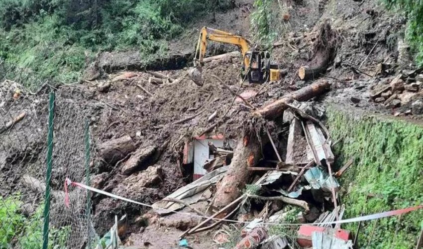 Hindistanda aramsız yağışlar nəticəsində ölənlərin sayı 72-yə yüksəlib