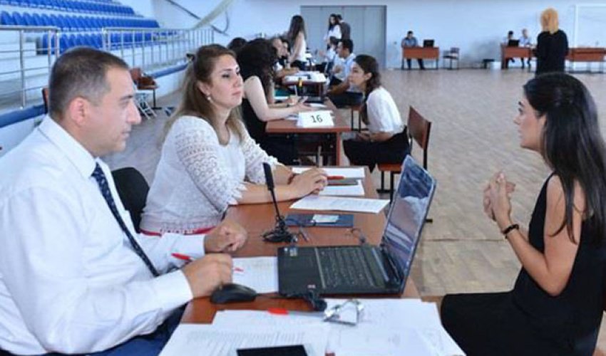 Müəllimlərin sertifikasiyasının müsahibə mərhələsinə başlanılır Müəllimlərin sertifikasiyasının müsahibə mərhələsinə başlanılır