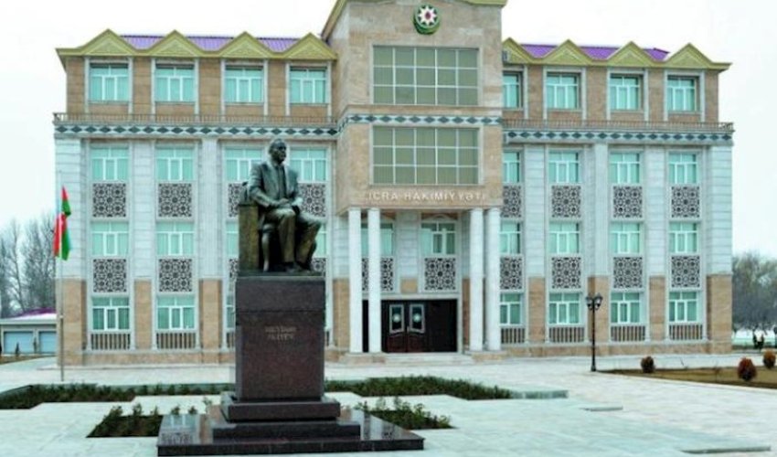 Babək rayon icra başçısının müavini işdən çıxarıldı