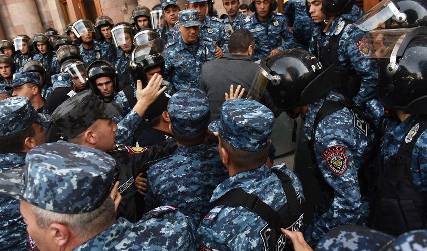 Сегодня в Ереване пройдет акция протеста против правительства Сегодня в Ереване пройдет акция протеста против правительства