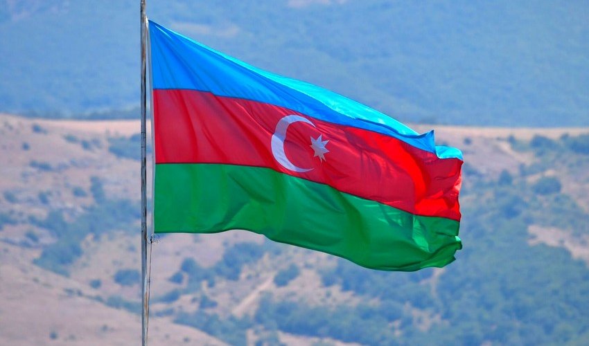 Prezident Xocalı şəhərində və Əsgəran qəsəbəsində Dövlət Bayrağını ucaldıb - Yenilənib