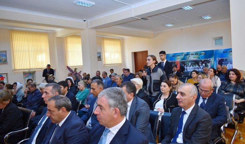 Yasamal Rayon İcra Hakimiyyətinin başçısı ərazidə sakinlərlə görüşüb