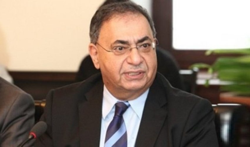 Nazirlər qazilərin işinə baxmır- Asim Mollazadə Nazirlər qazilərin işinə baxmır- Asim Mollazadə