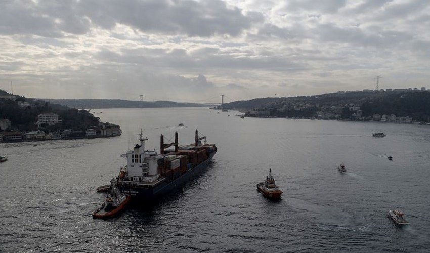 Türkiye sees growth in profits from passage of ships in Bosphorus to $185M