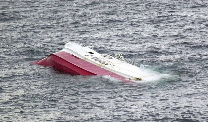 Egey dənizində gəmi batıb, 14 dənizçi itkin düşüb Egey dənizində gəmi batıb, 14 dənizçi itkin düşüb