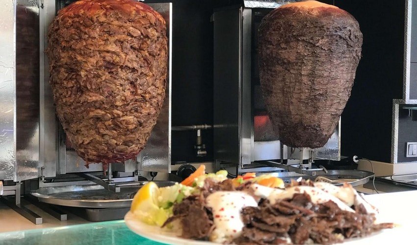 Tələbləri pozan bir neçə dönərxananın fəaliyyəti məhdudlaşdırılıb - SİYAHI Tələbləri pozan bir neçə dönərxananın fəaliyyəti məhdudlaşdırılıb - SİYAHI