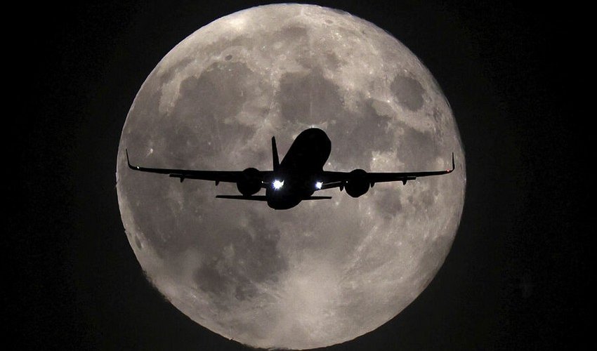 Boeing plane makes emergency landing in Russia Boeing plane makes emergency landing in Russia