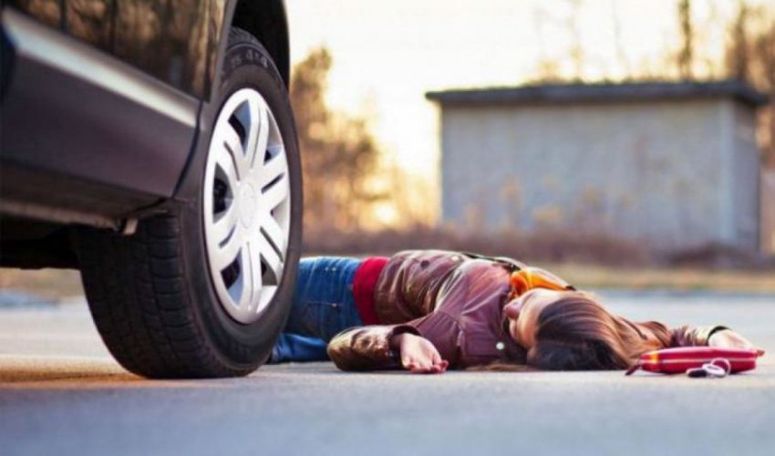 Sürücü piyadanı vurarsa təqsirkar kimdir?- Şərh Sürücü piyadanı vurarsa təqsirkar kimdir?- Şərh