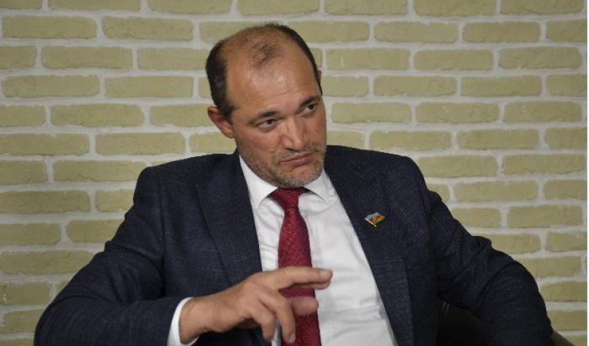 Razi Nurullayev prezidentliyə namizəd oldu