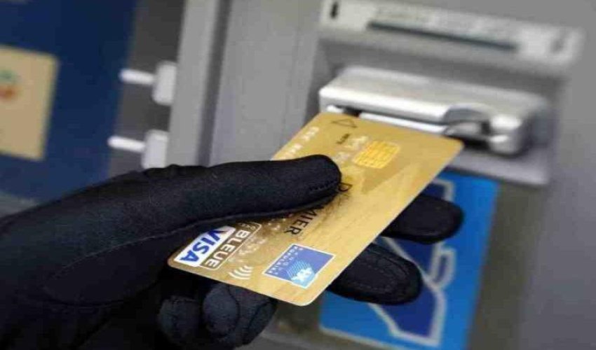 Bakı sakininin bank kartından 6 400 manat pul oğurlanıb