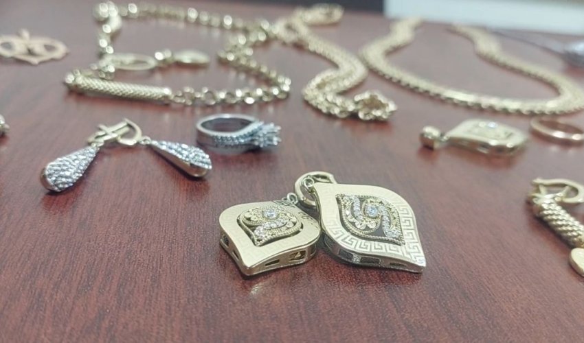 Bakıda evdən pul və qızıl oğurlanıb