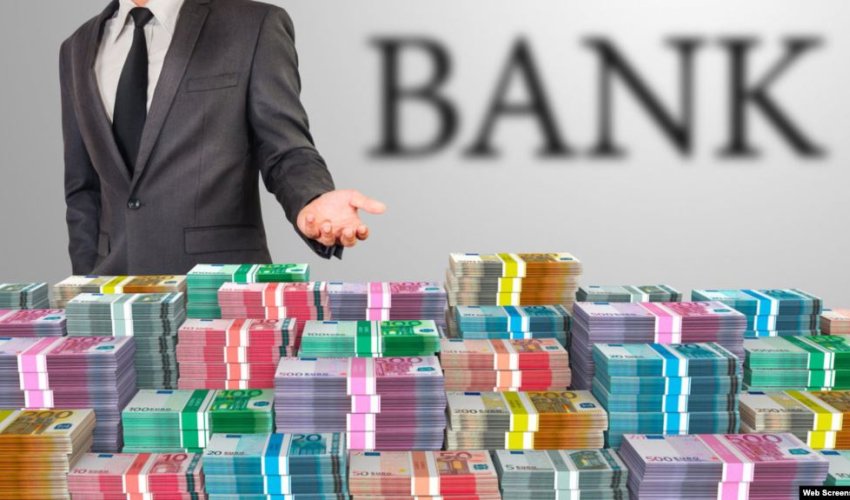 Azərbaycanda bankların aktivləri 1,9% azalıb, mənfəət 16% artıb