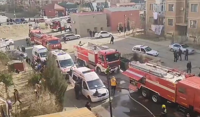 Müşfiqabadda yanğın olub, sakinlər təxliyə olunub