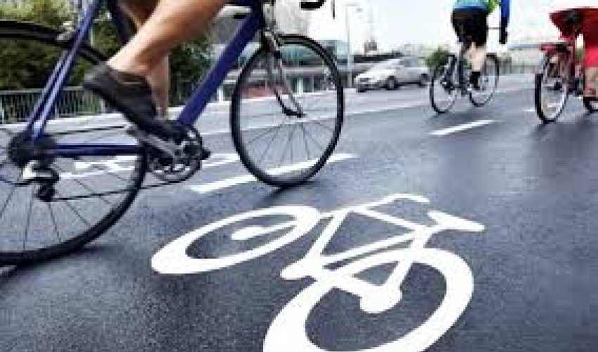 Bakıda daha bir küçədə velosiped zolağı salınır