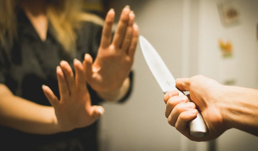 Ailəsini öldürməkdə təqsirli bilinən şəxs bacısı və onun uşağını da öldürüb - YENİLƏNİB Ailəsini öldürməkdə təqsirli bilinən şəxs bacısı və onun uşağını da öldürüb - YENİLƏNİB