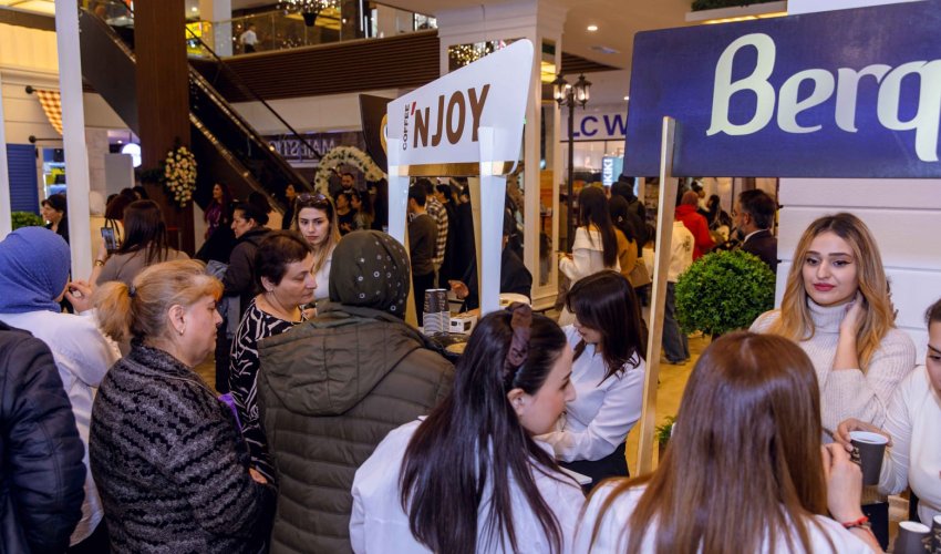 Berqa” və “Cofee N`Joy” “Sevginin İZi” adlı yarmarkada
