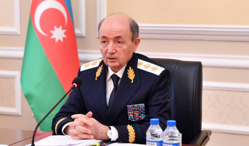 Fikrət Məmmədov Konstitusiya Məhkəməsinin kollektivinə təqdim olunub