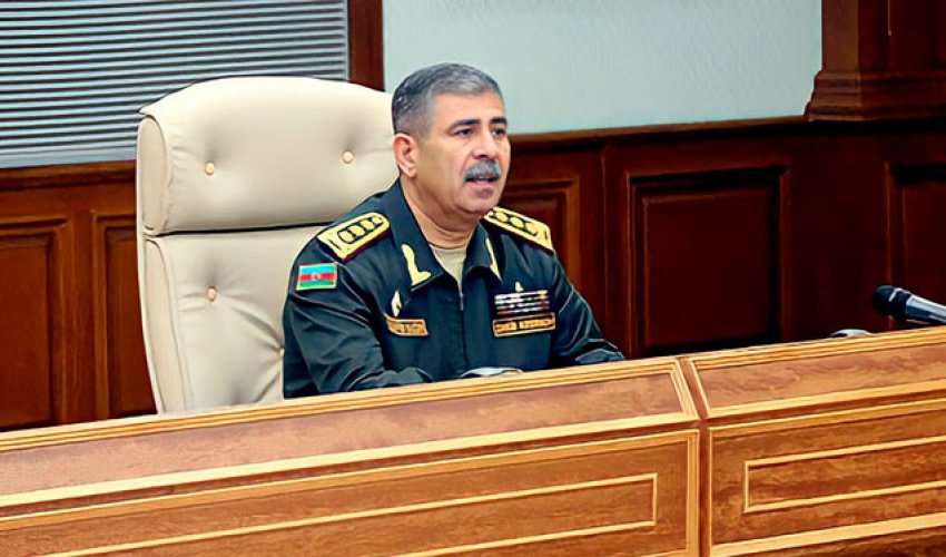 Zakir Həsənov müşavirə keçirib