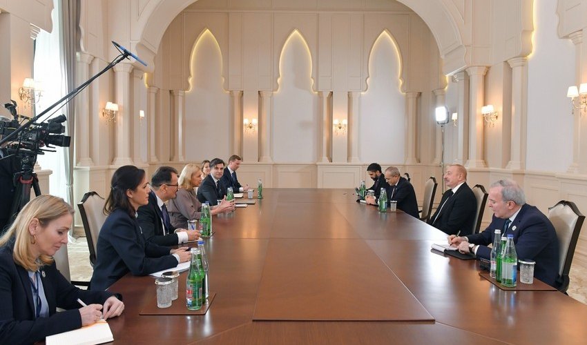 President Ilham Aliyev receives EU Commissioner for Energy President Ilham Aliyev receives EU Commissioner for Energy
