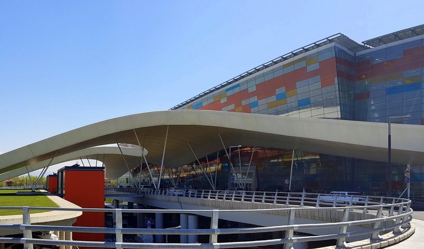 Armenian authorities mulling withdrawal of Russian border guards from Zvartnots airport Armenian authorities mulling withdrawal of Russian border guards from Zvartnots airport