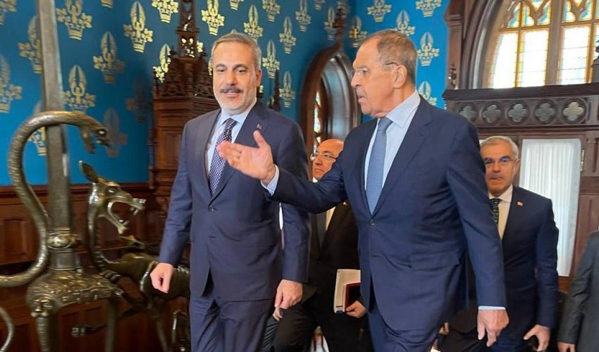 Turkish FM meets with his Russian counterpart Turkish FM meets with his Russian counterpart