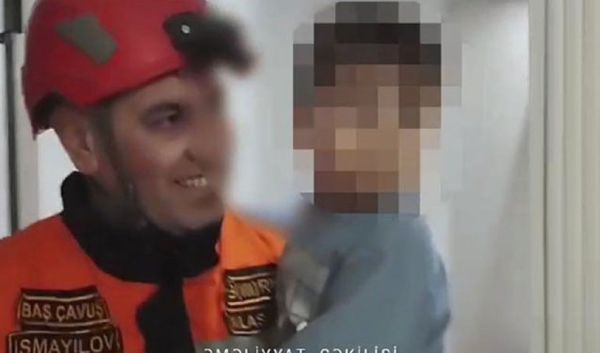 Evdə köməksiz vəziyyətdə qalan 3 yaşlı uşaq xilas edilib Evdə köməksiz vəziyyətdə qalan 3 yaşlı uşaq xilas edilib