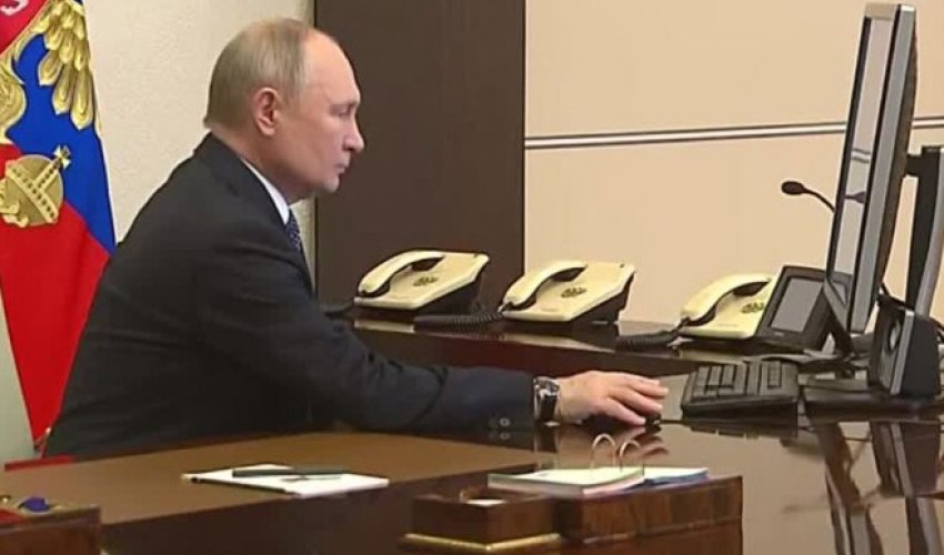 Putin onlayn səs verib - Video