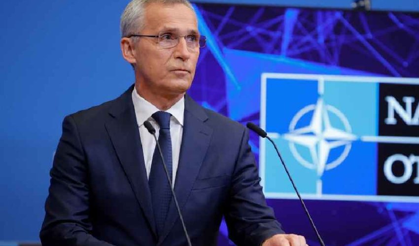 Столтенберг: НАТО не является посредником между Баку и Ереваном Столтенберг: НАТО не является посредником между Баку и Ереваном