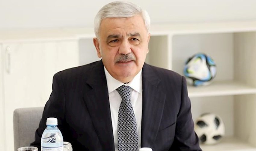 Futbola gəldiyimə görə peşman deyiləm - Rövnəq Abdullayev Futbola gəldiyimə görə peşman deyiləm - Rövnəq Abdullayev
